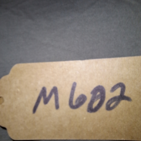 Kenneth Cole Men's Olive Green Henley Shirt In A Size Large. EUC - Picture 10 of 10